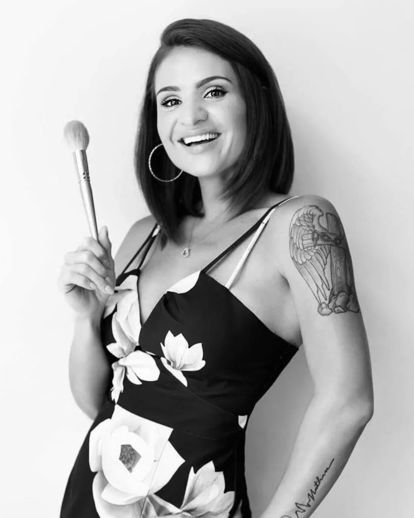Yara Cadena of Nixey Artistry, hair stylist and makeup artist for Los Angeles headshots.