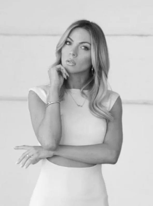 Rachelle Frost, hair and makeup artist for Los Angeles headshots.